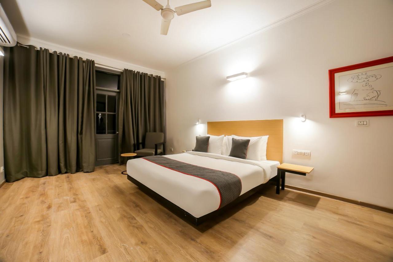 Townhouse 330 Dlf Phase-2 Near Leisure Valley Park グルガウン エクステリア 写真