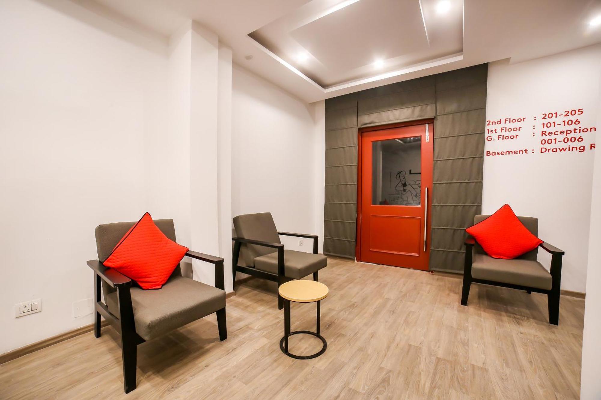 Townhouse 330 Dlf Phase-2 Near Leisure Valley Park グルガウン エクステリア 写真
